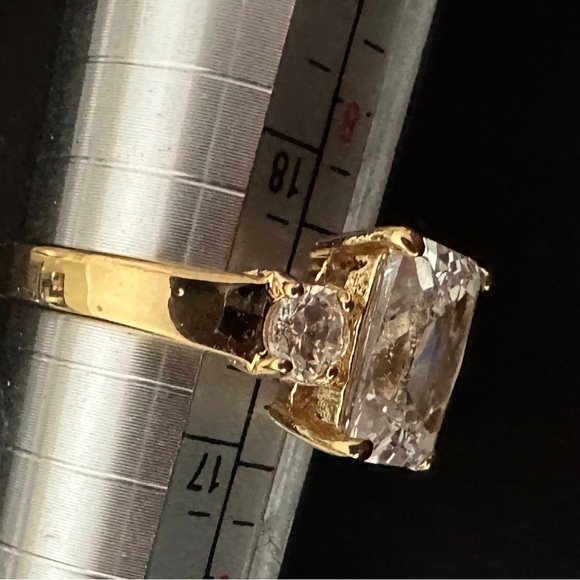 GET ENGAGED Emerald Cut Rectangular CZ 3 Stone Gold Ring Size 7 - Picture 4 of 8